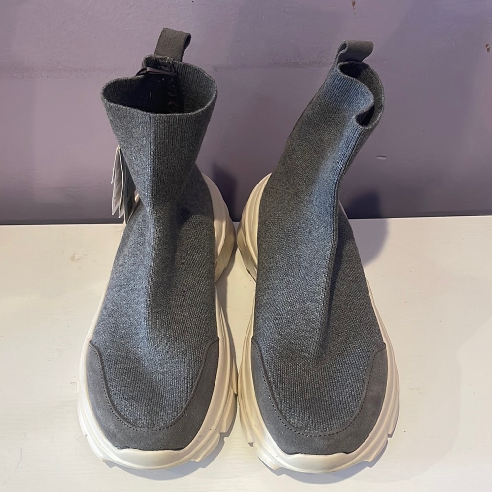 Zara pull on sneakers